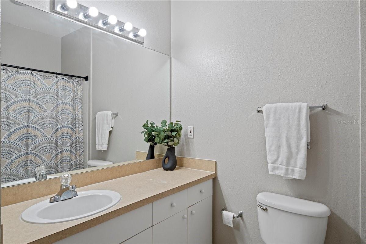 Image 19 of 63 For 4333 Bayside Village Drive 127