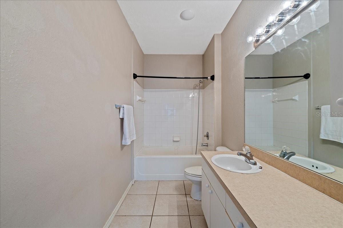 Image 25 of 63 For 4333 Bayside Village Drive 127
