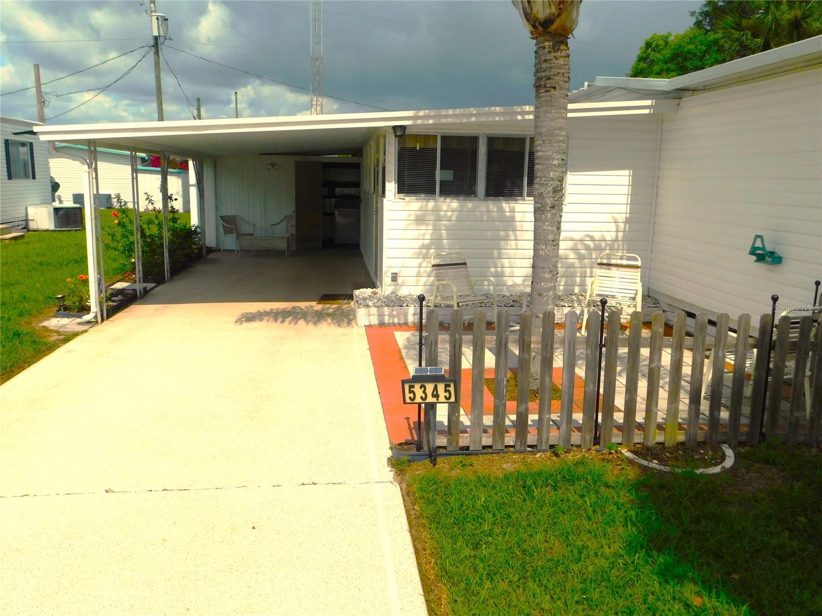 Image 3 of 57 For 5345 Jo Street