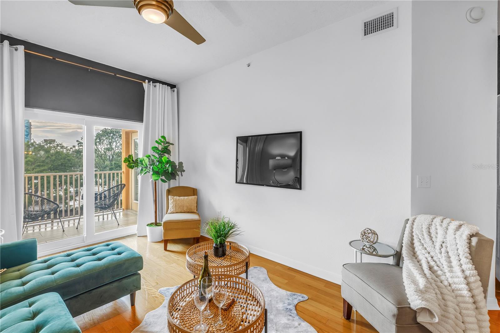 Image 15 of 37 For 316 8th Street S 204