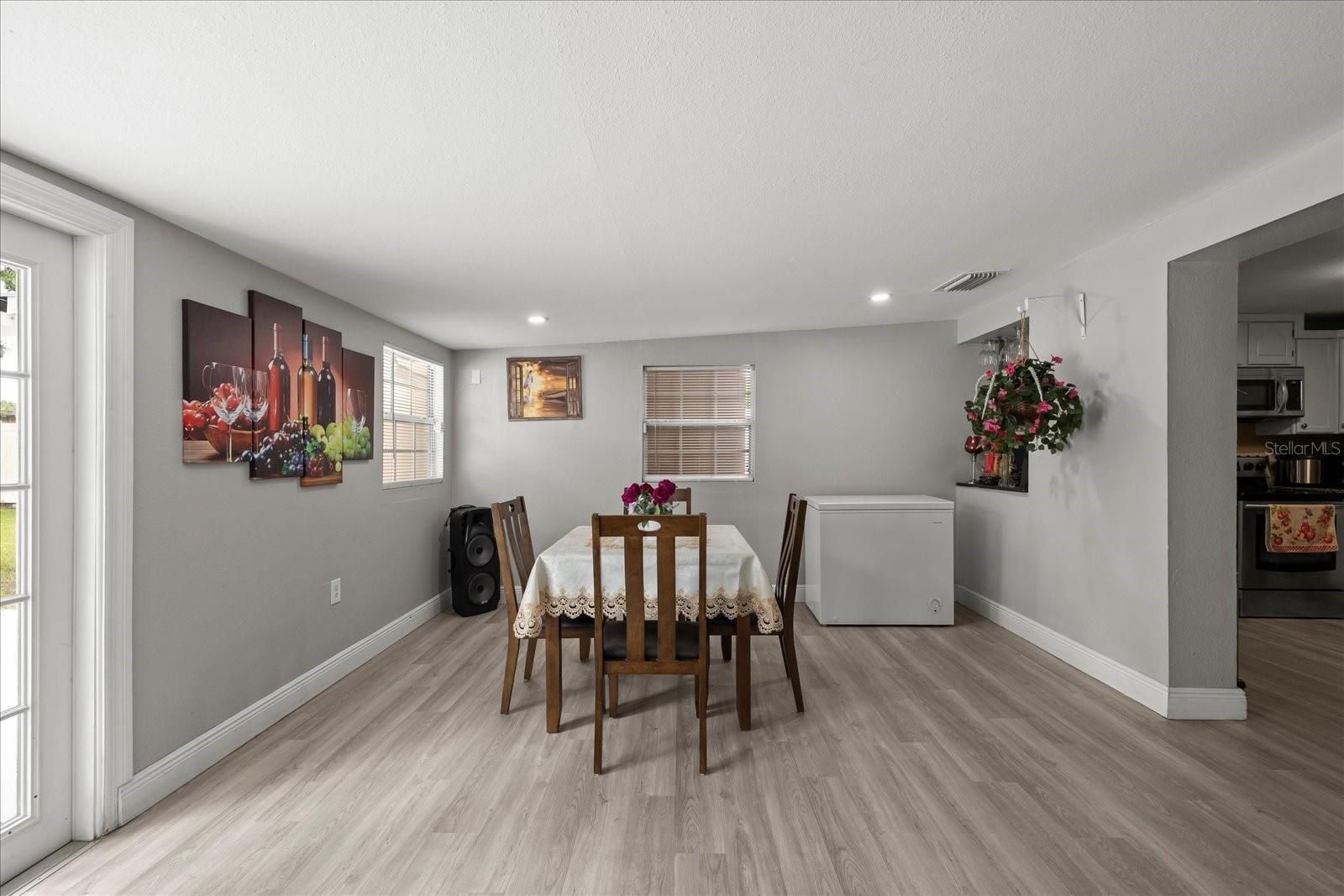 Image 18 of 33 For 1712 Atkinson Street