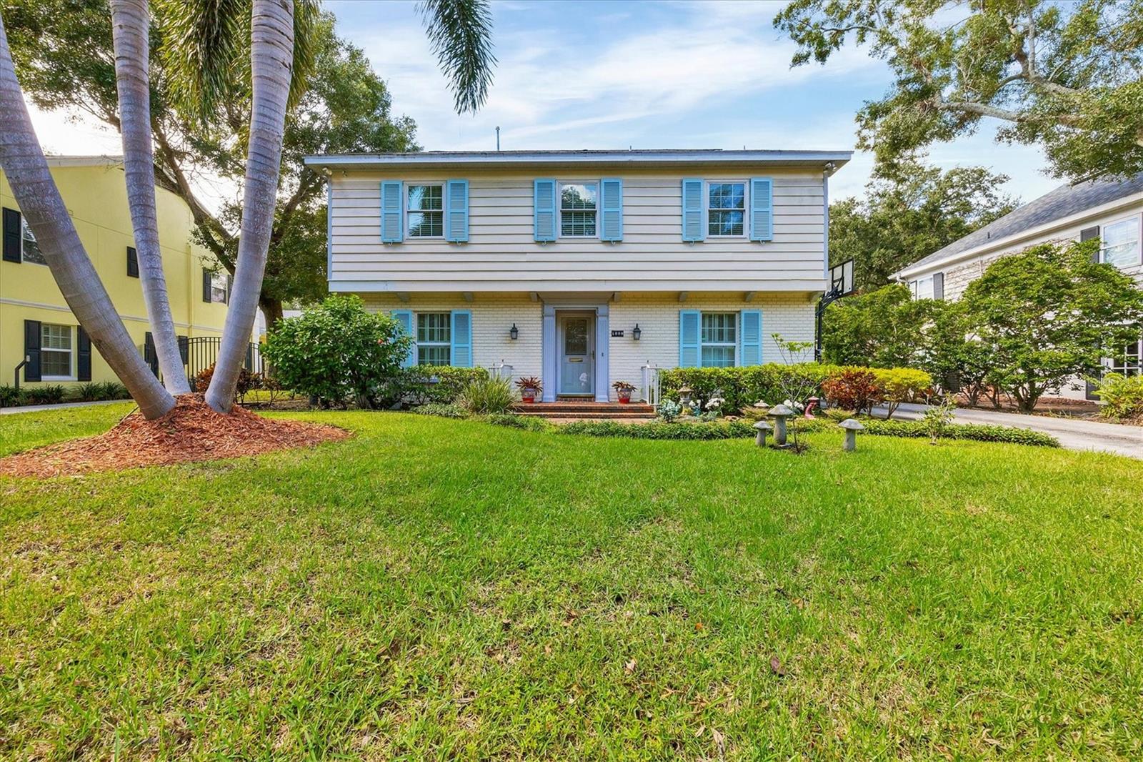 Image 4 of 32 For 1229 Roxmere Road