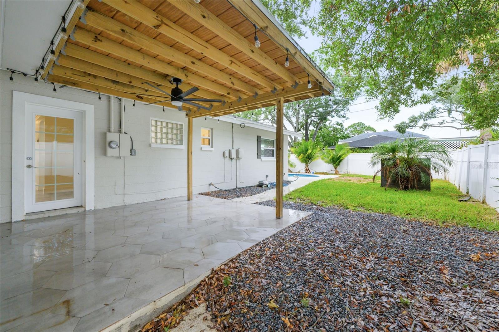 Image 25 of 33 For 5301 Venetian Boulevard Ne