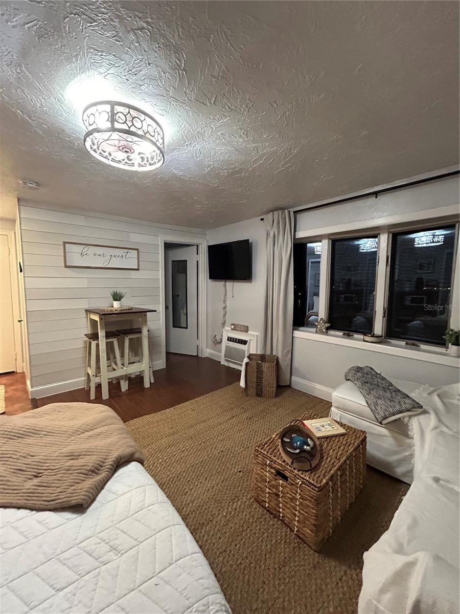 Image 10 of 18 For 483 Shore Drive B4