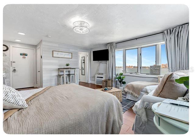 Image 2 of 18 For 483 Shore Drive B4