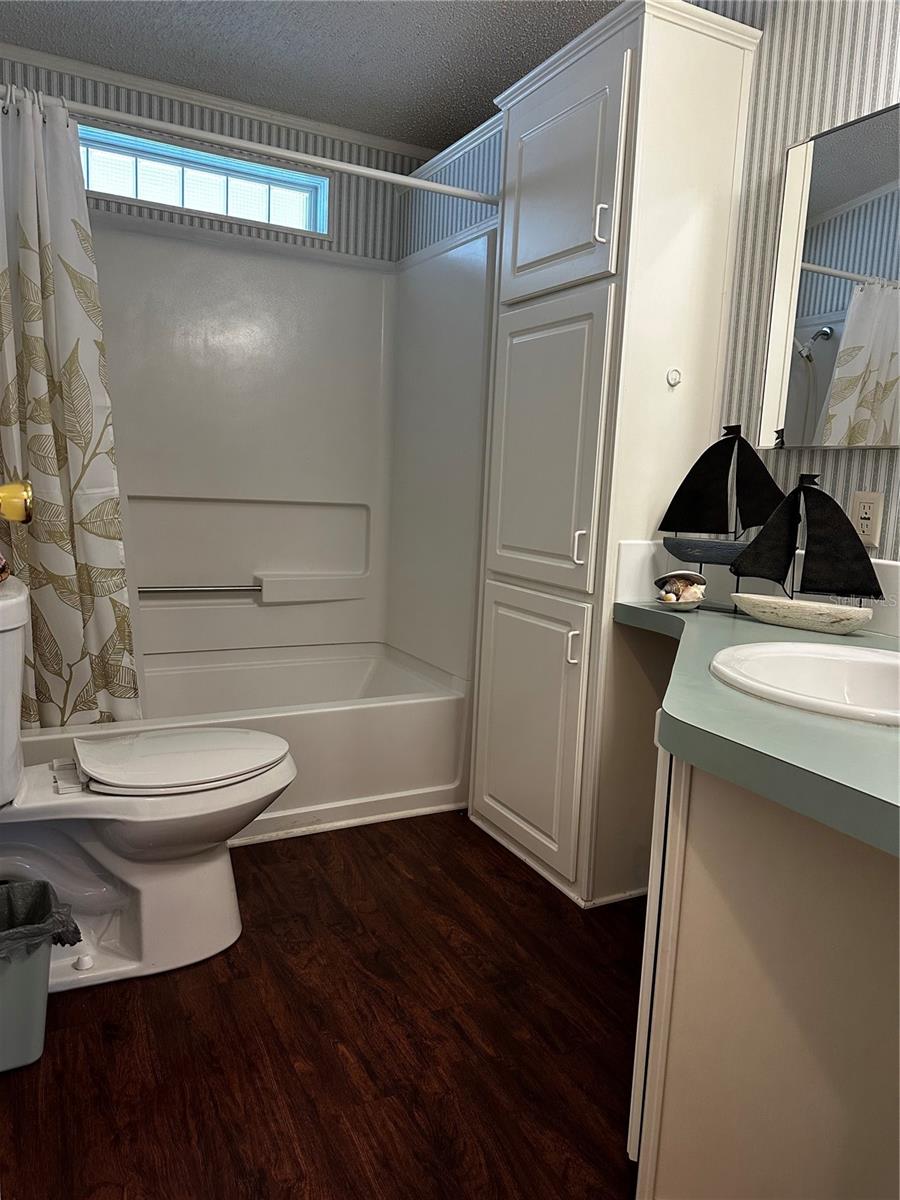 Image 24 of 29 For 1100 Belcher Road S 406