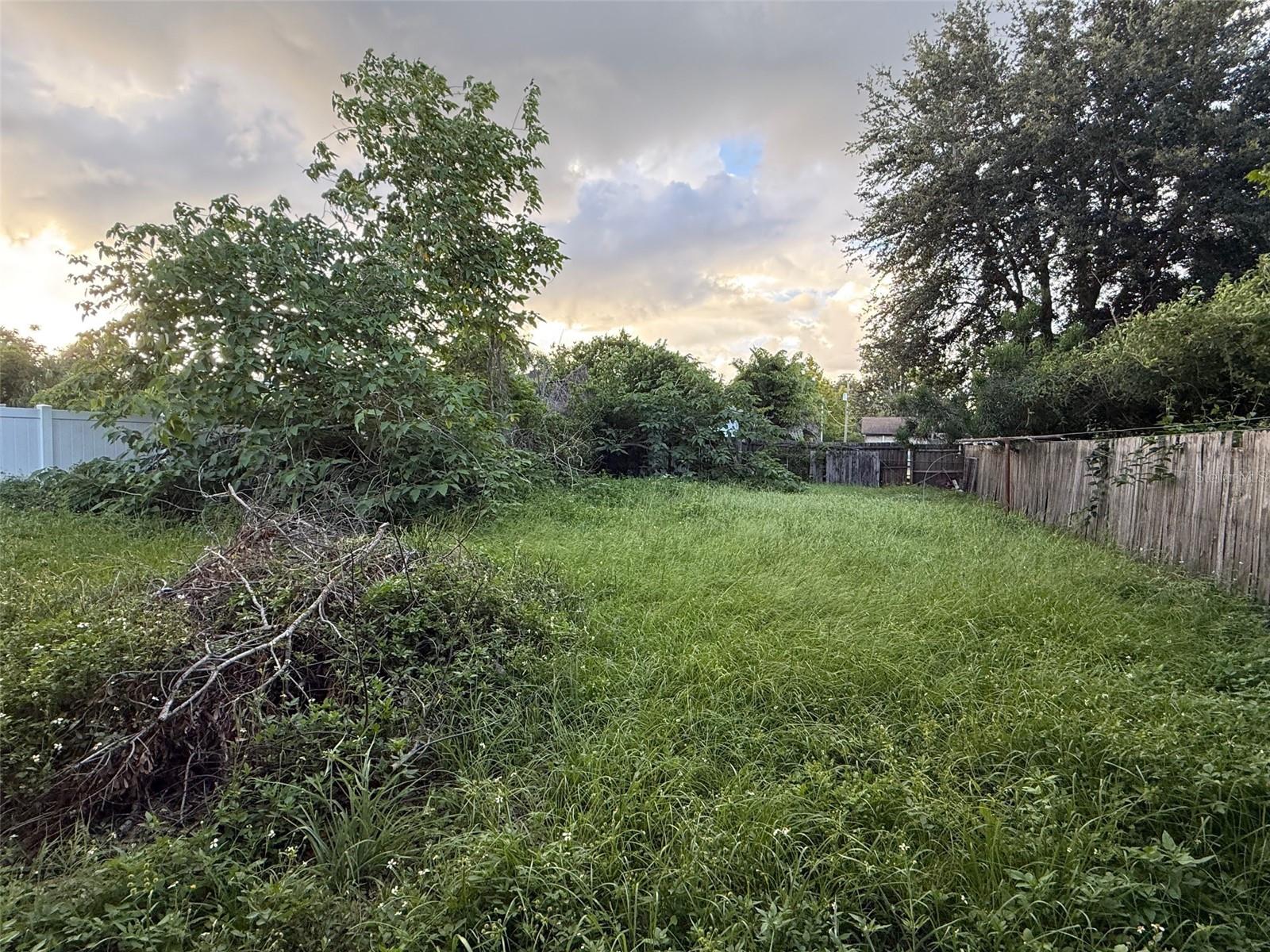 Image 4 of 7 For 3207 Pearl Avenue