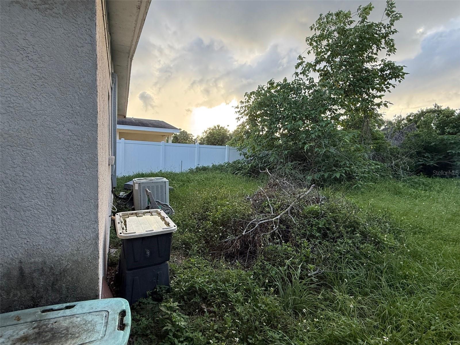 Image 6 of 7 For 3207 Pearl Avenue
