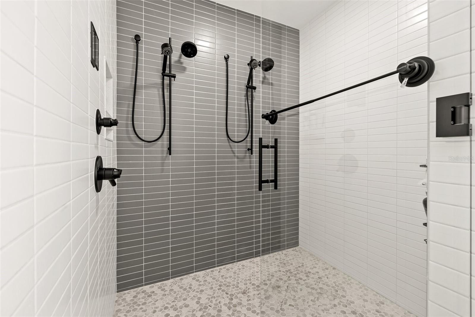 Image 30 of 59 For 777 3rd Avenue N 806