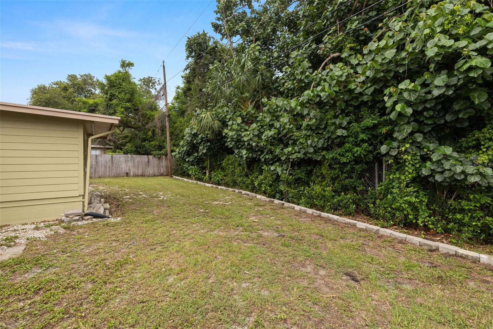 Image 26 of 27 For 11431 72nd Terrace