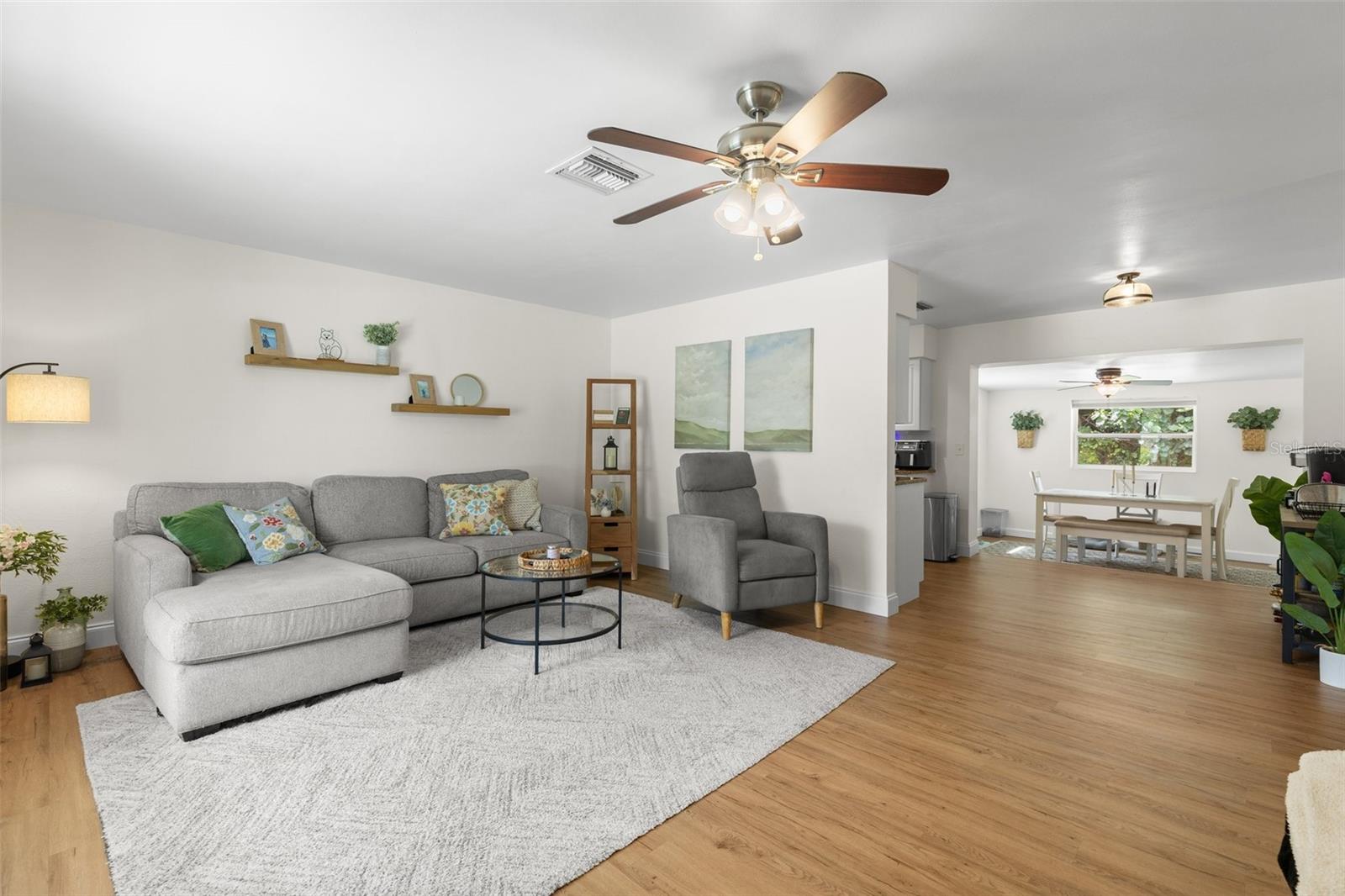 Image 4 of 27 For 11431 72nd Terrace