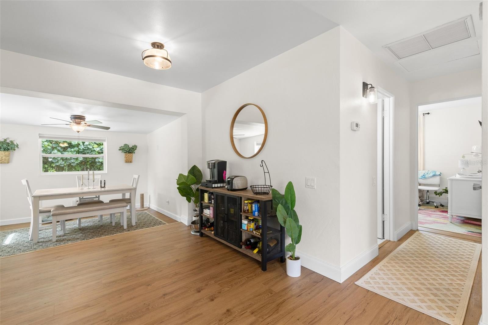 Image 7 of 27 For 11431 72nd Terrace