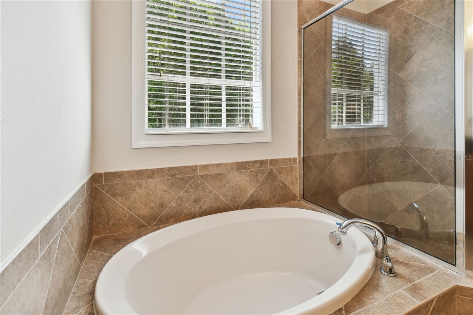 Image 25 of 58 For 8320 Manor Club Circle 2