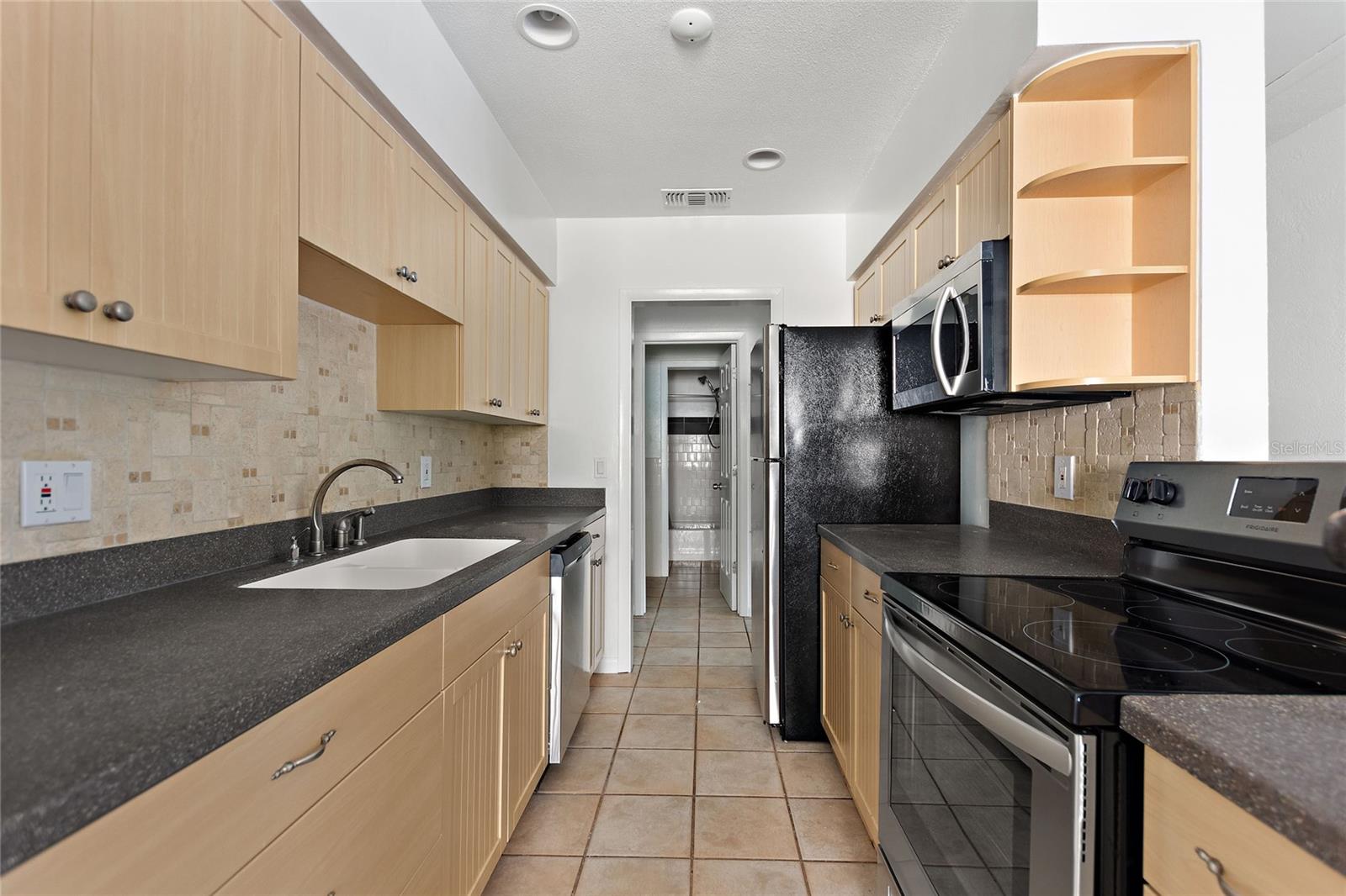 Image 12 of 25 For 3753 46th Avenue S 10