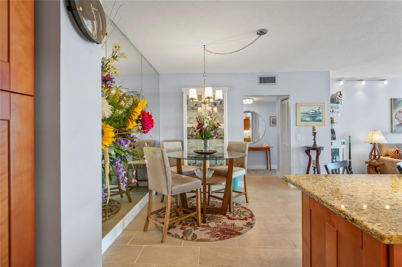 Image 18 of 76 For 7100 Sunshine Skyway Lane S 503