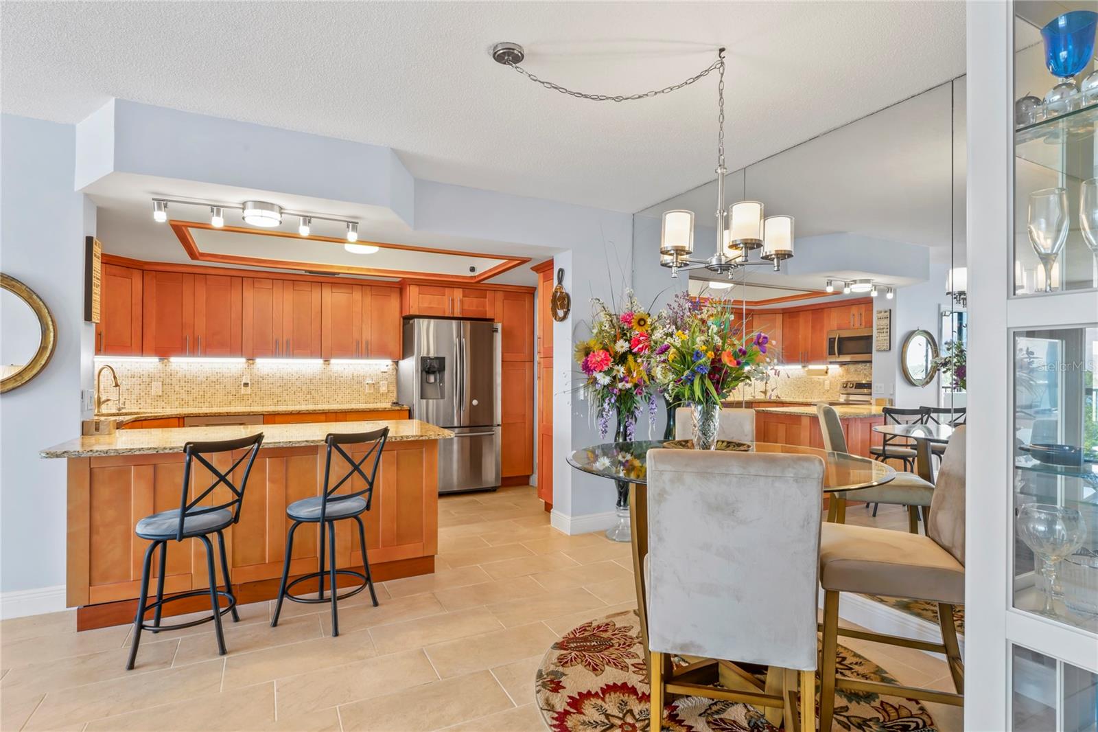 Image 20 of 76 For 7100 Sunshine Skyway Lane S 503