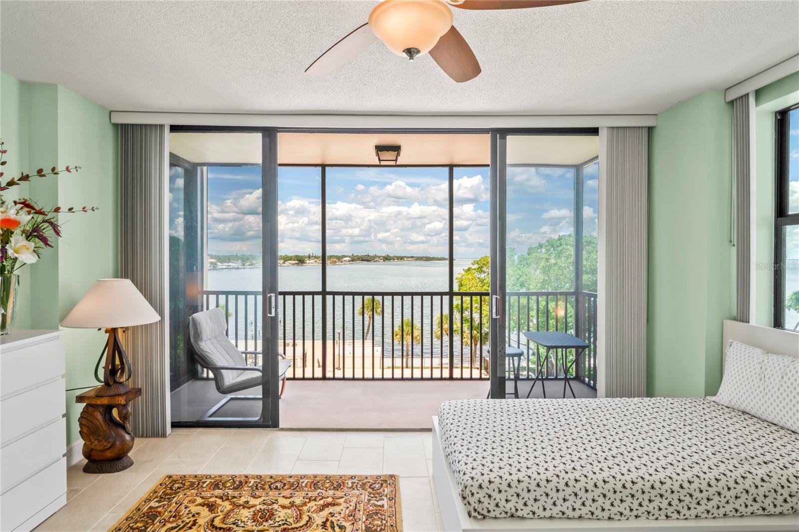 Image 34 of 76 For 7100 Sunshine Skyway Lane S 503