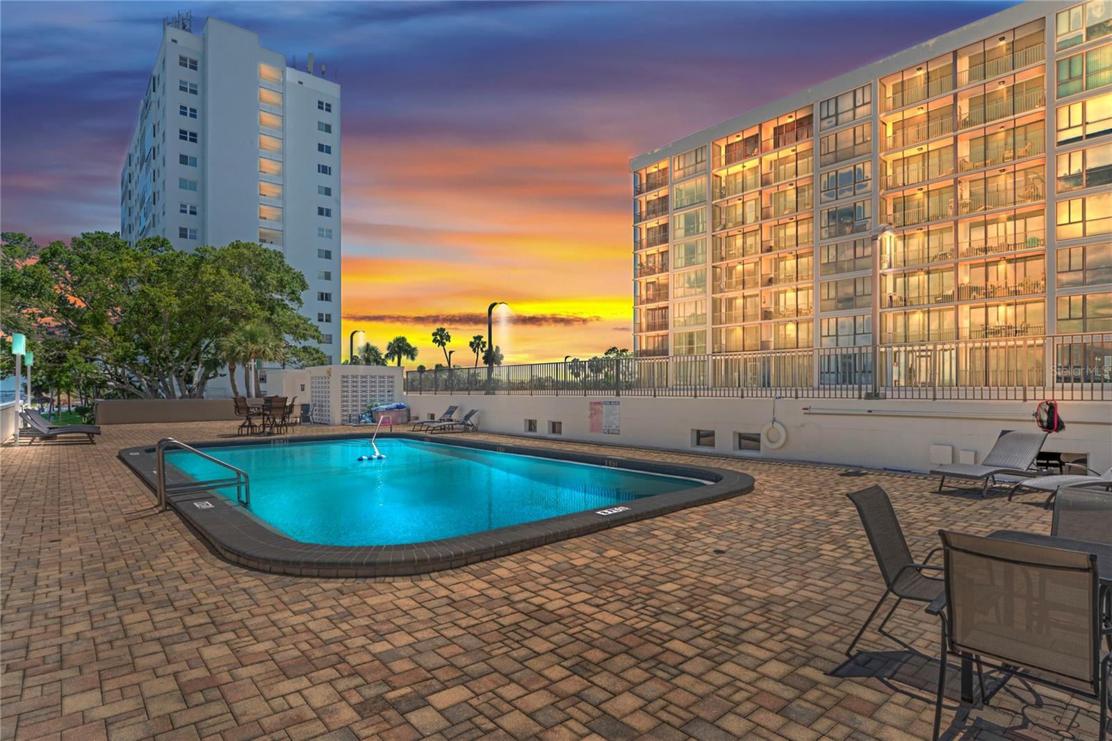 Image 47 of 76 For 7100 Sunshine Skyway Lane S 503