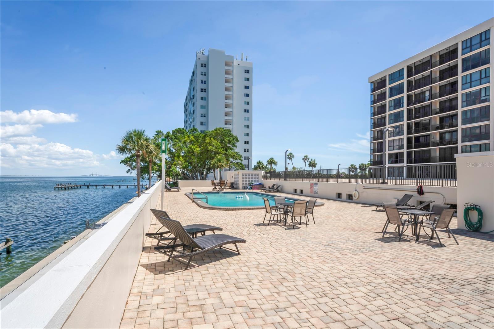 Image 49 of 76 For 7100 Sunshine Skyway Lane S 503