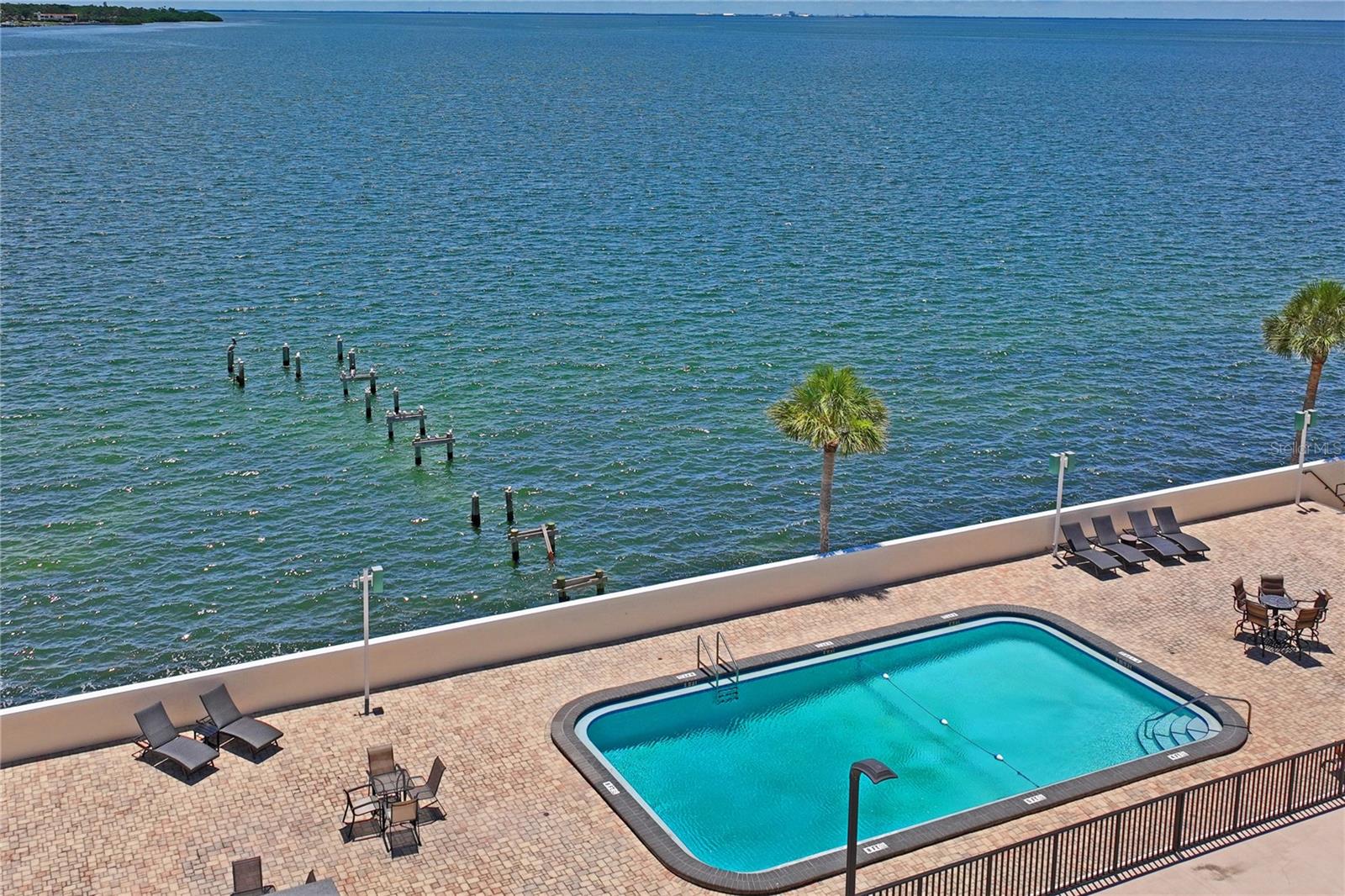 Image 51 of 76 For 7100 Sunshine Skyway Lane S 503