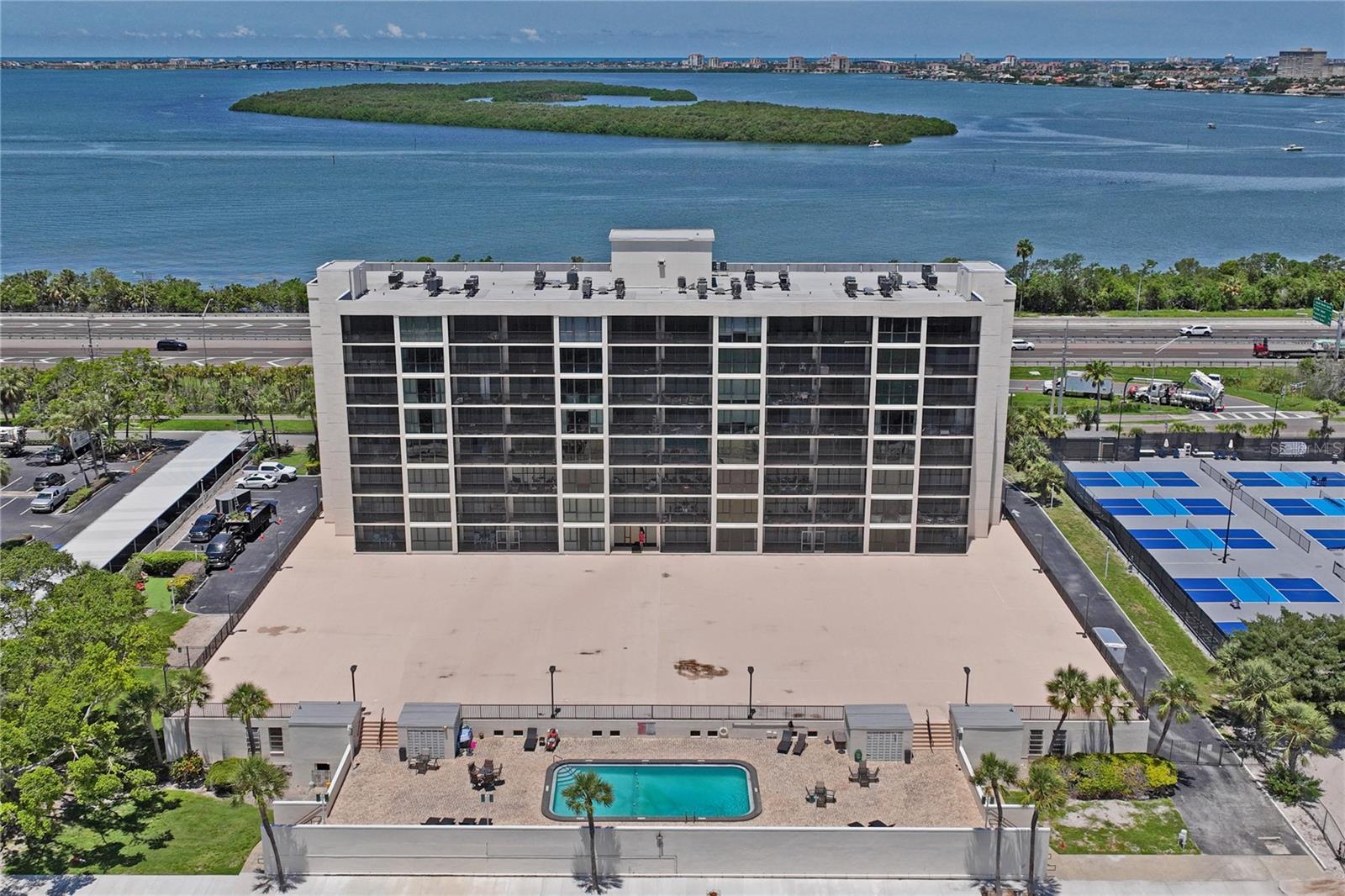 Image 57 of 76 For 7100 Sunshine Skyway Lane S 503