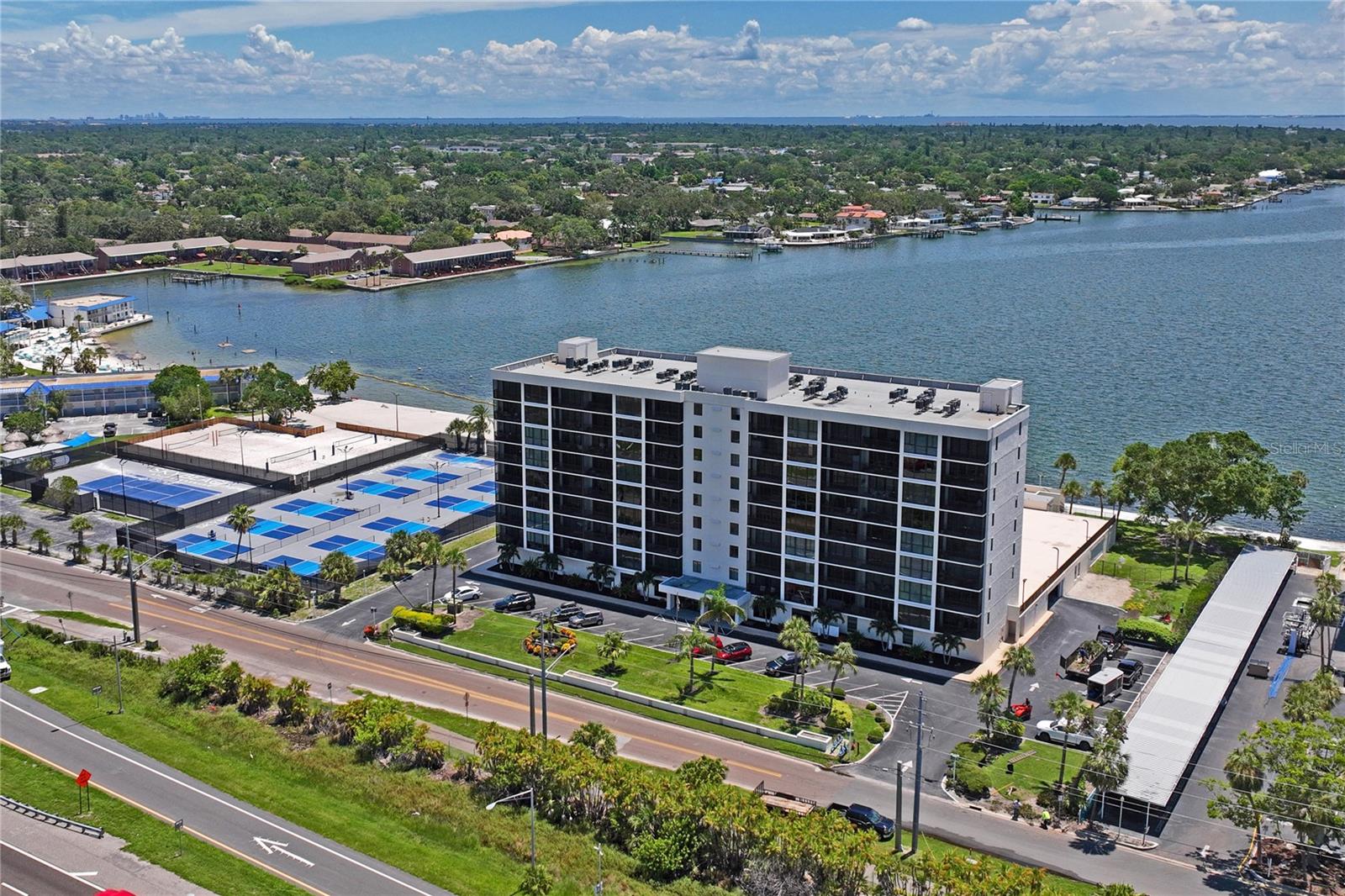 Image 70 of 76 For 7100 Sunshine Skyway Lane S 503