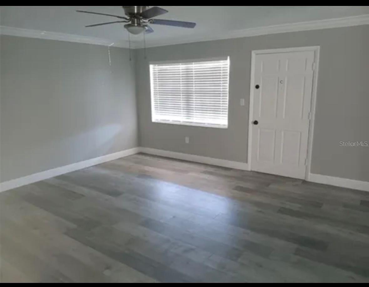 Image 5 of 13 For 1320 Moreland Drive 30