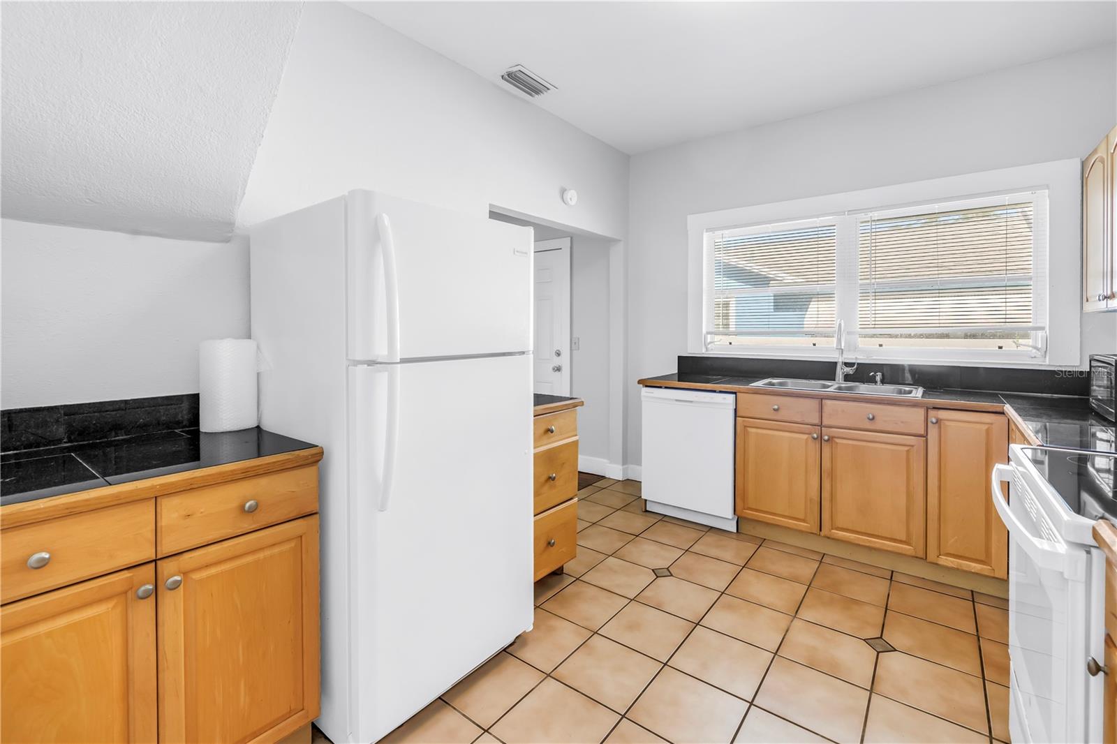 Image 30 of 31 For 116 16th Avenue Se