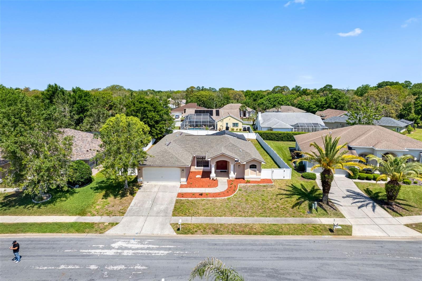 Image 21 of 50 For 1061 Archway Drive