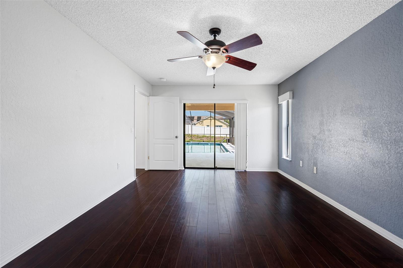 Image 36 of 50 For 1061 Archway Drive