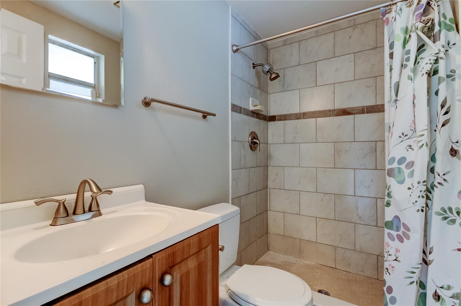 Image 19 of 43 For 7244 Amber Drive