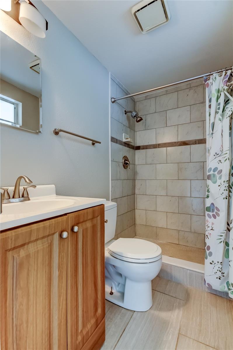 Image 20 of 43 For 7244 Amber Drive