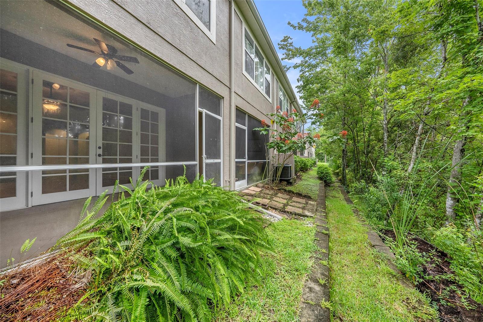 Image 19 of 23 For 11066 Windsor Place Circle