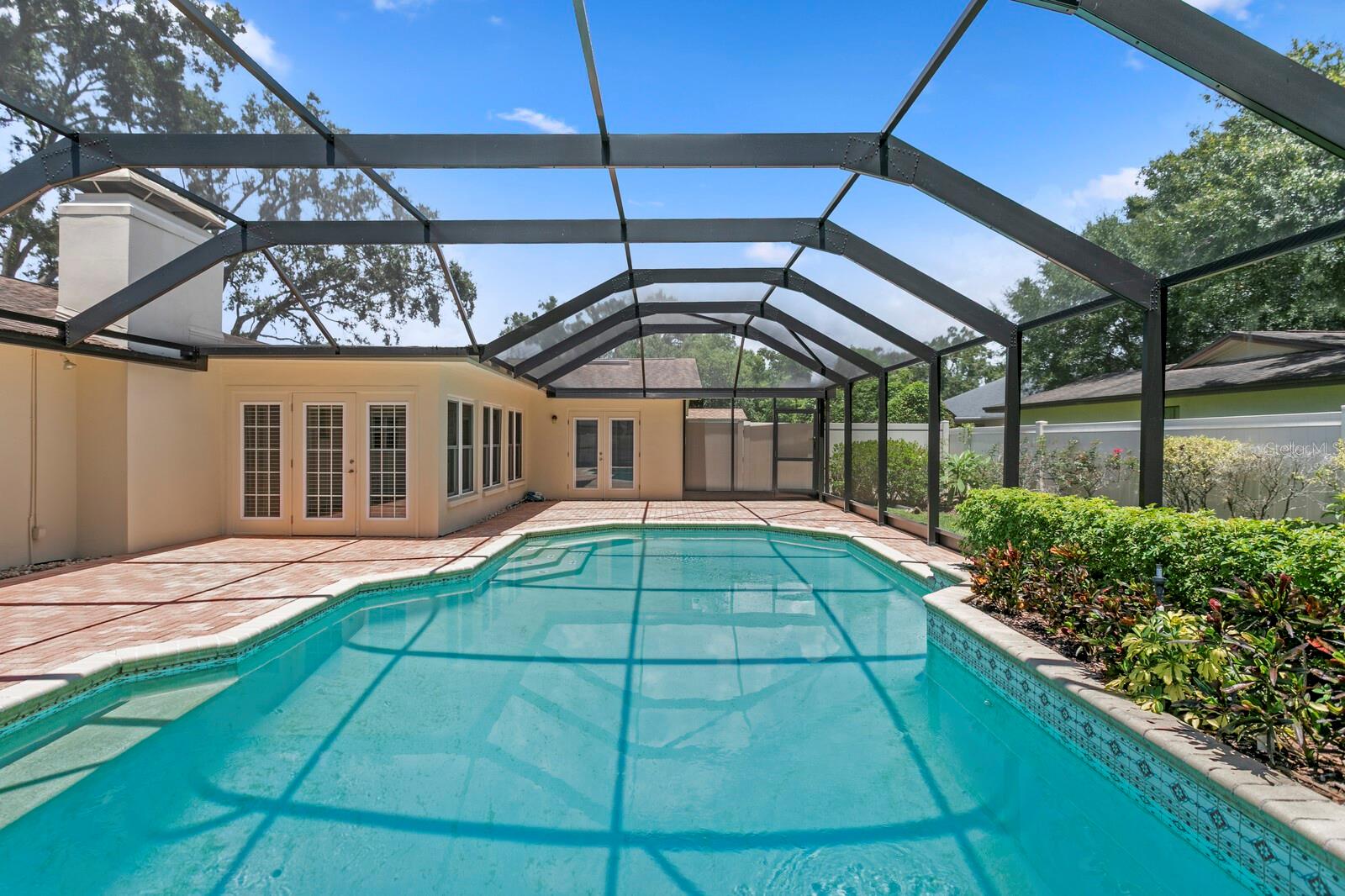 Listing photo id 1 for 818 Gascon Place