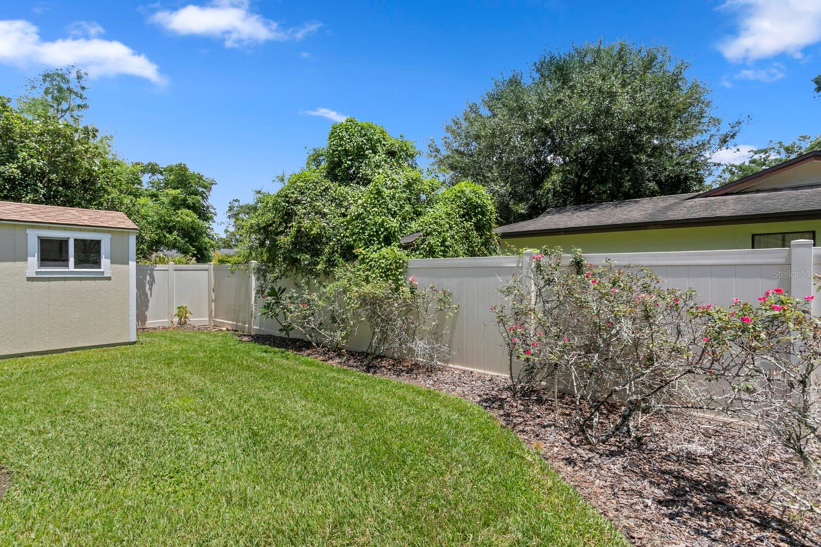 Listing photo id 34 for 818 Gascon Place