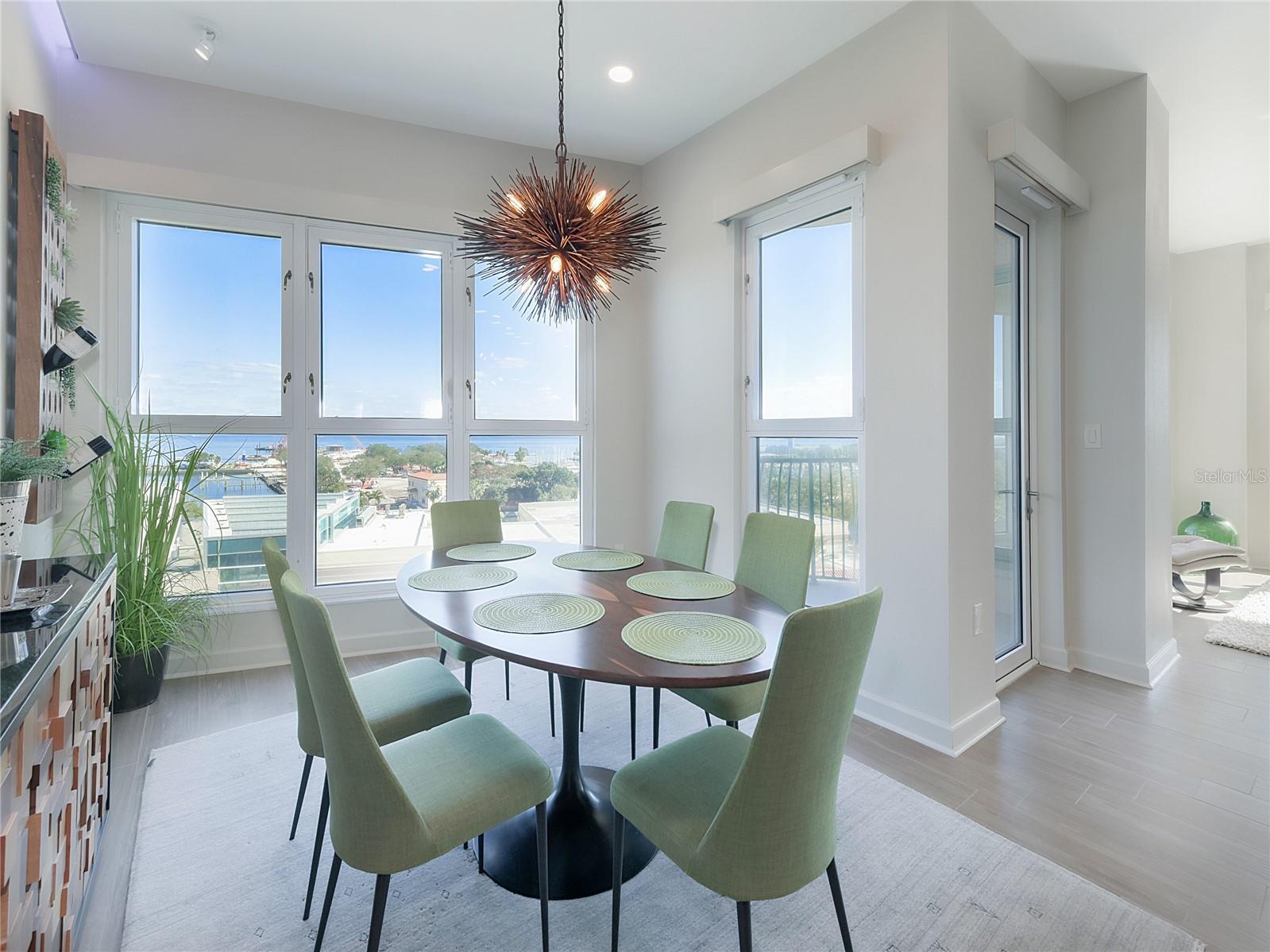 Image 12 of 50 For 288 Beach Drive Ne 6a
