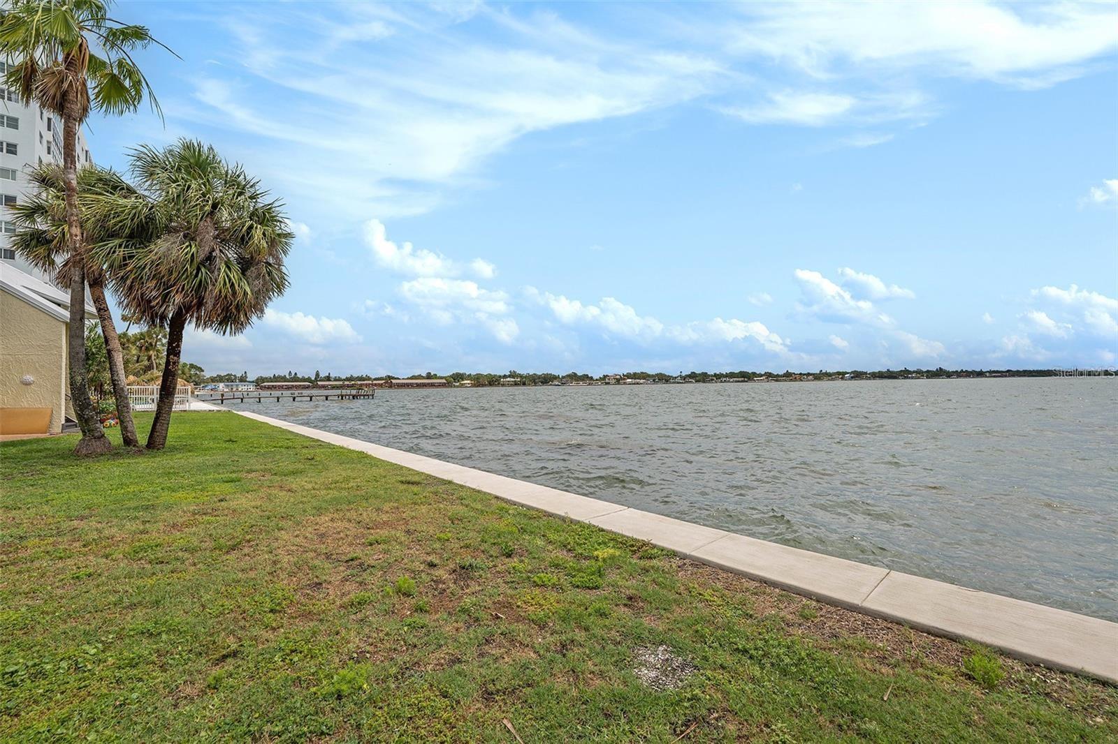 Image 6 of 6 For 7300 Sunshine Skyway Lane S 104