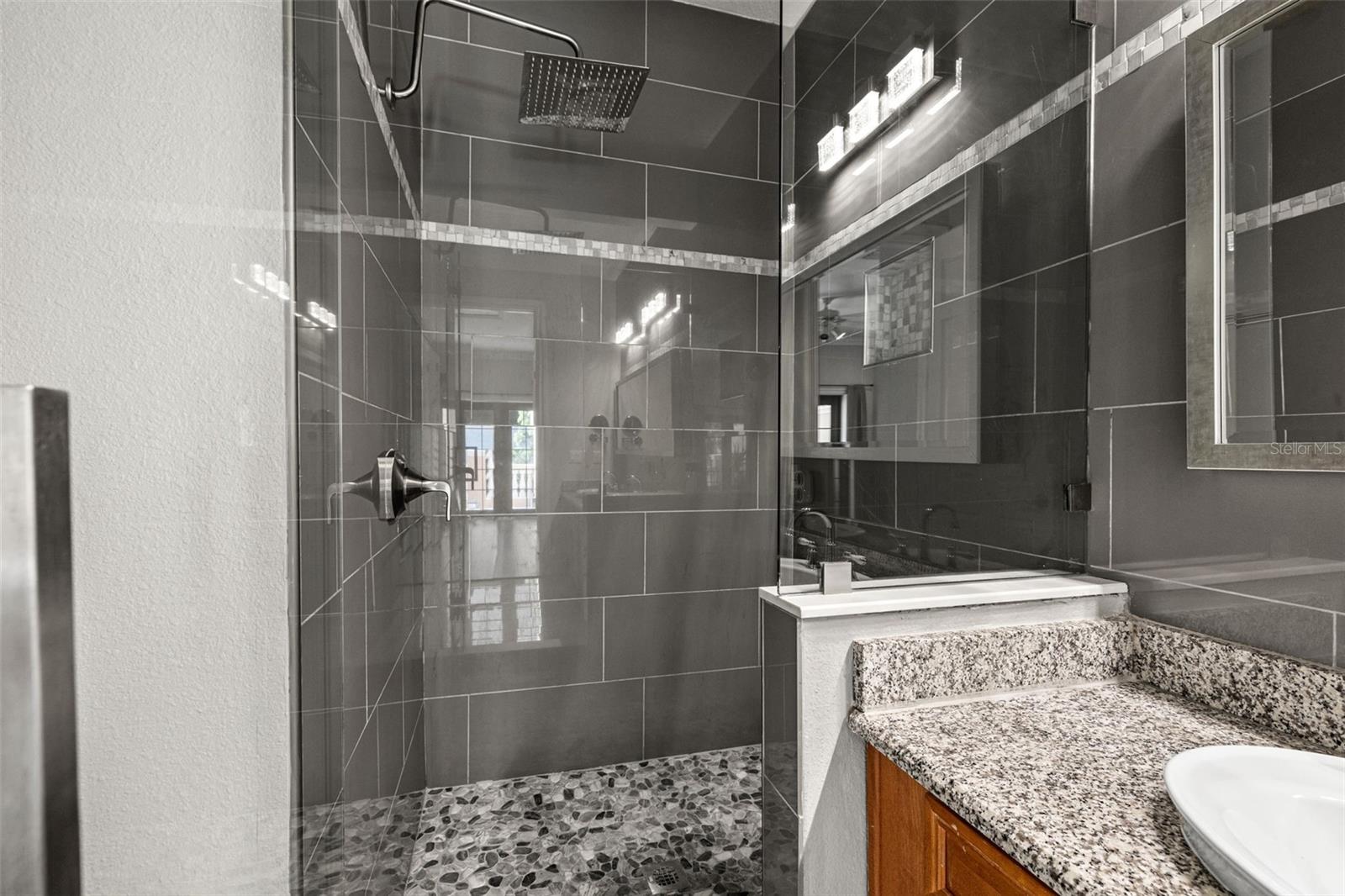 Image 24 of 35 For 2217 Soho Bay Court