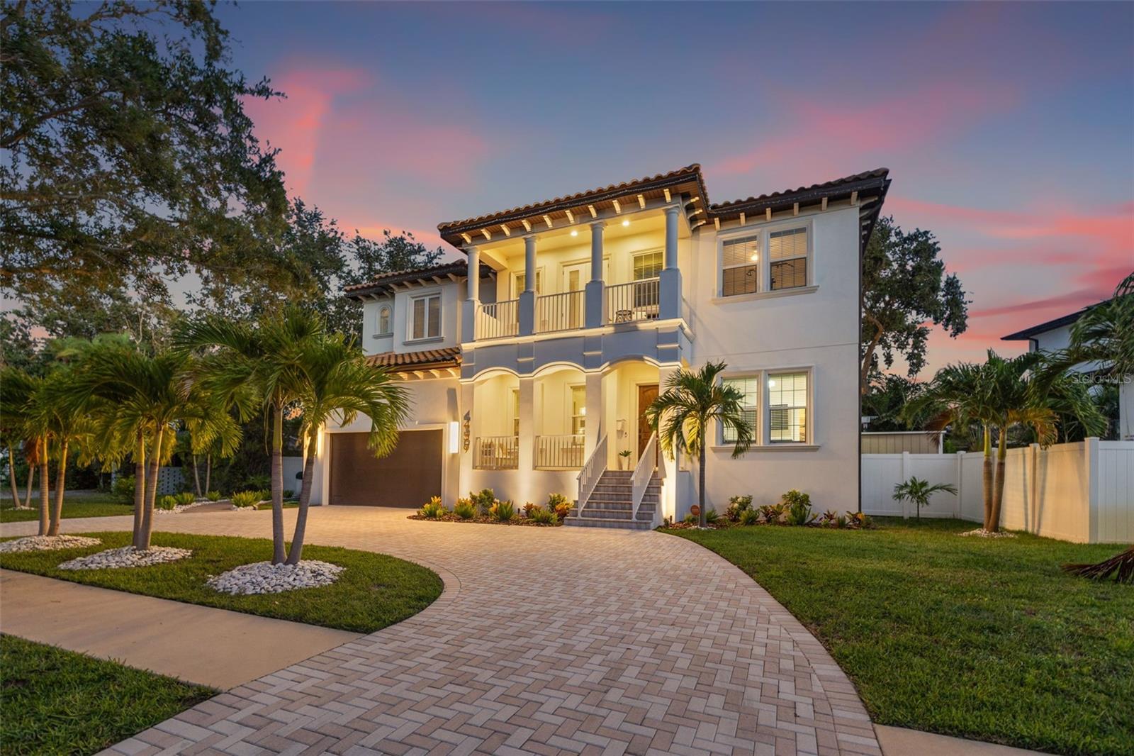 Details for 439 Bayview Drive Ne, ST PETERSBURG, FL 33704