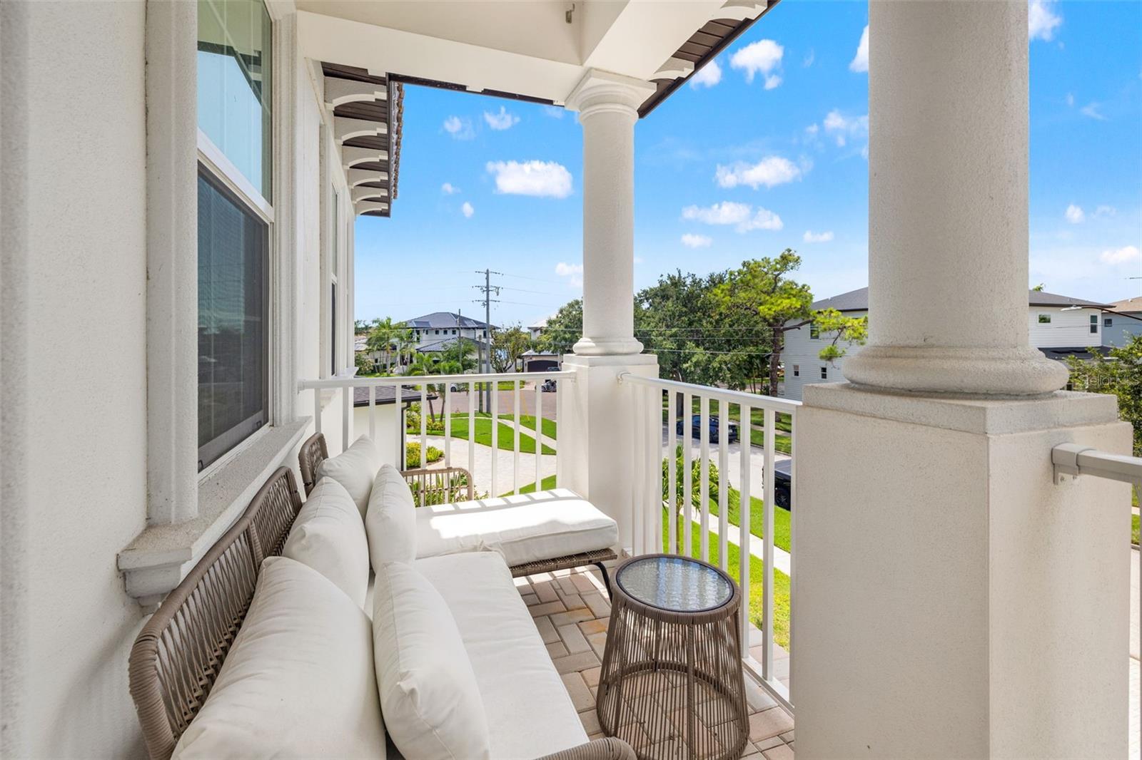 Listing photo id 48 for 439 Bayview Drive Ne