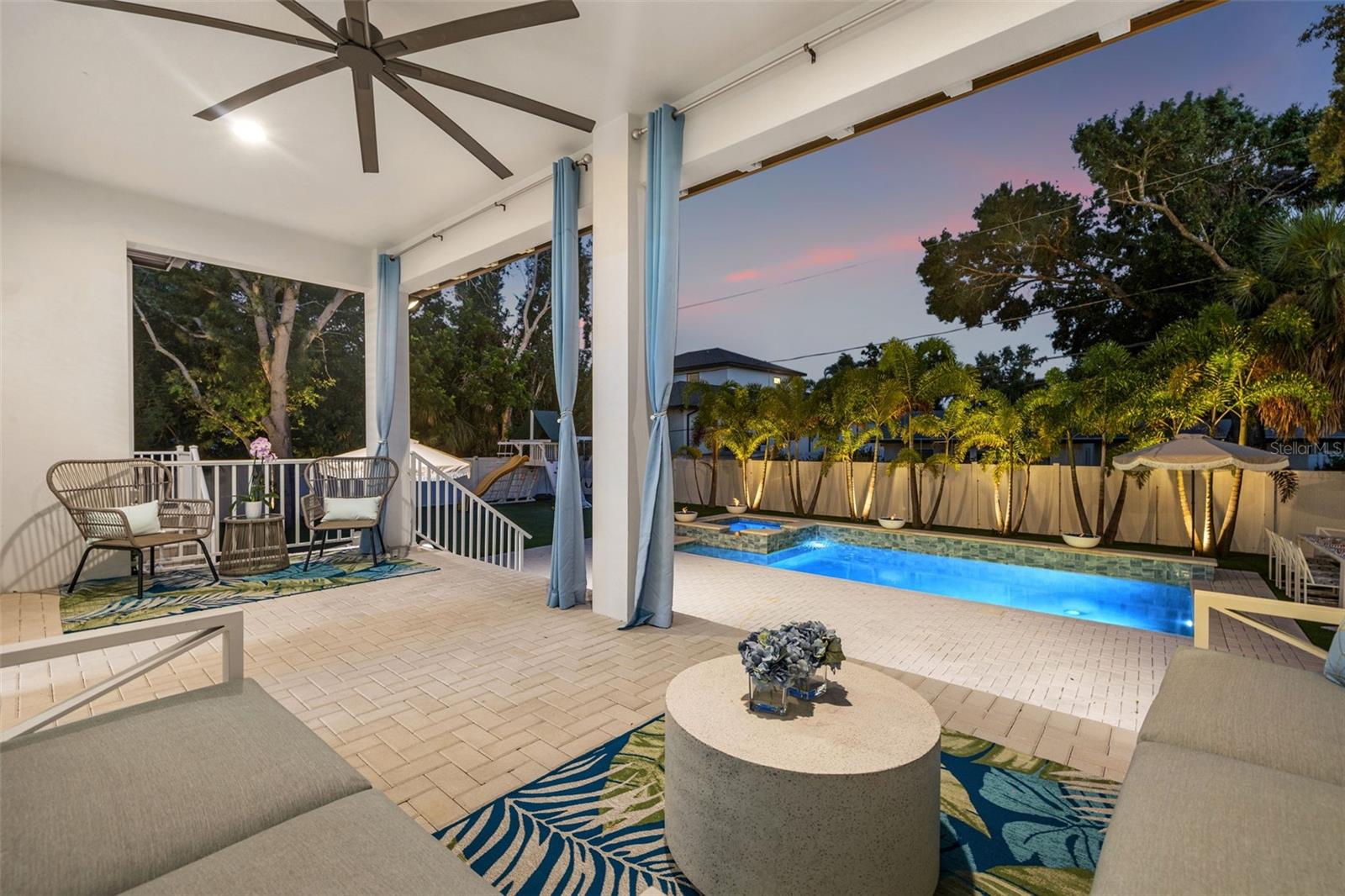 Listing photo id 56 for 439 Bayview Drive Ne