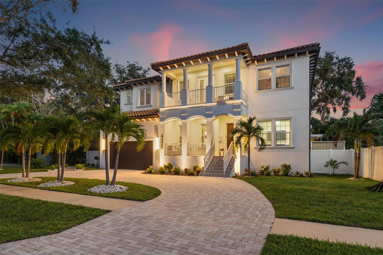 Listing photo id 78 for 439 Bayview Drive Ne