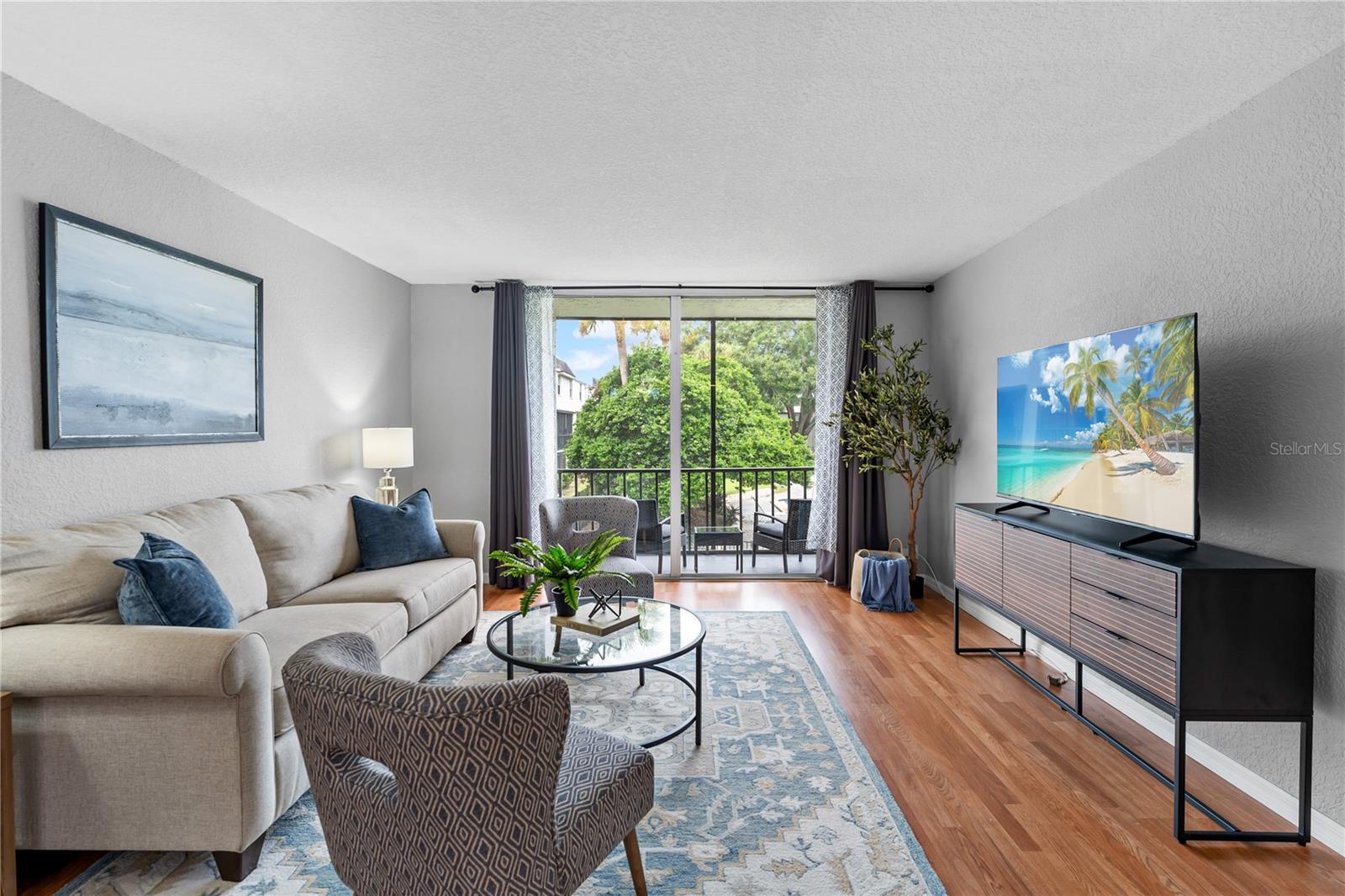 Image 12 of 62 For 809 Russell Lane 321