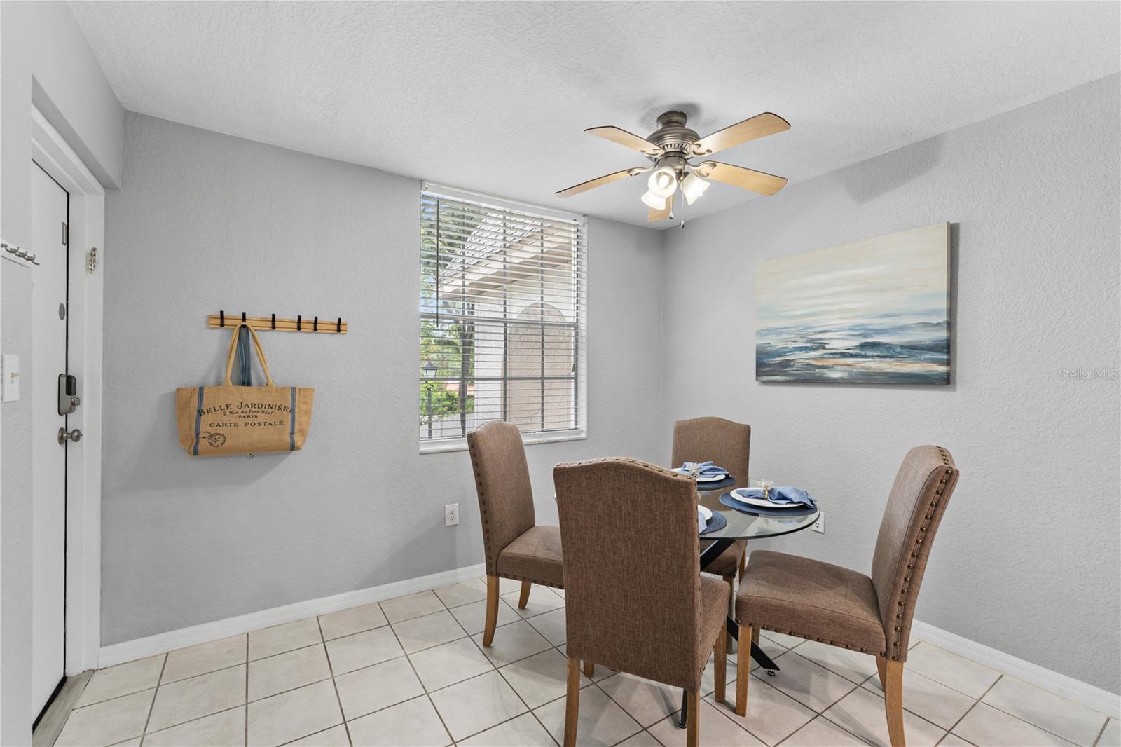 Image 15 of 62 For 809 Russell Lane 321