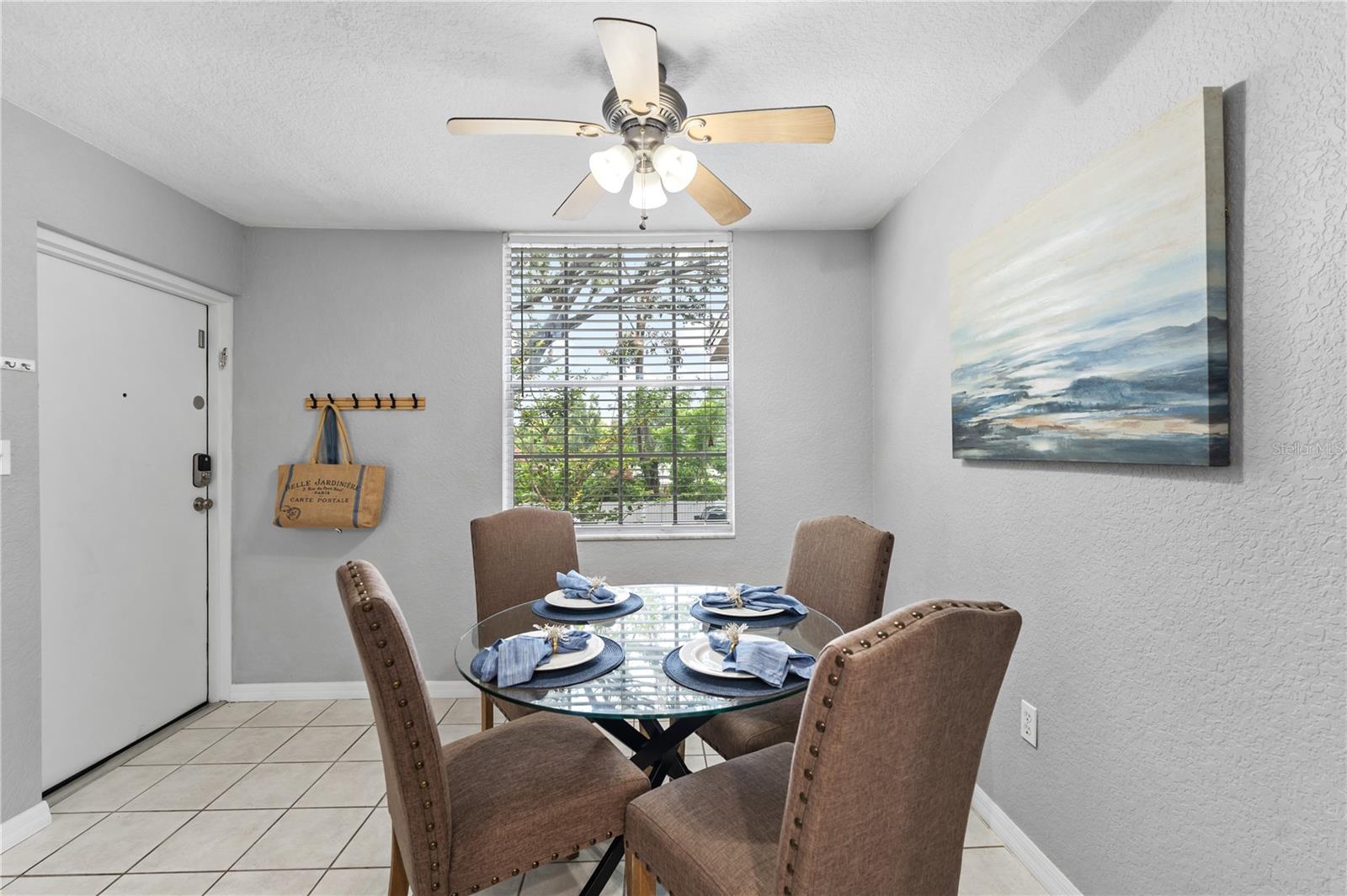 Image 16 of 62 For 809 Russell Lane 321