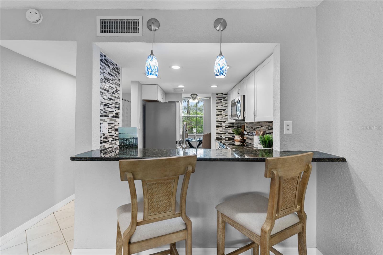 Image 23 of 62 For 809 Russell Lane 321