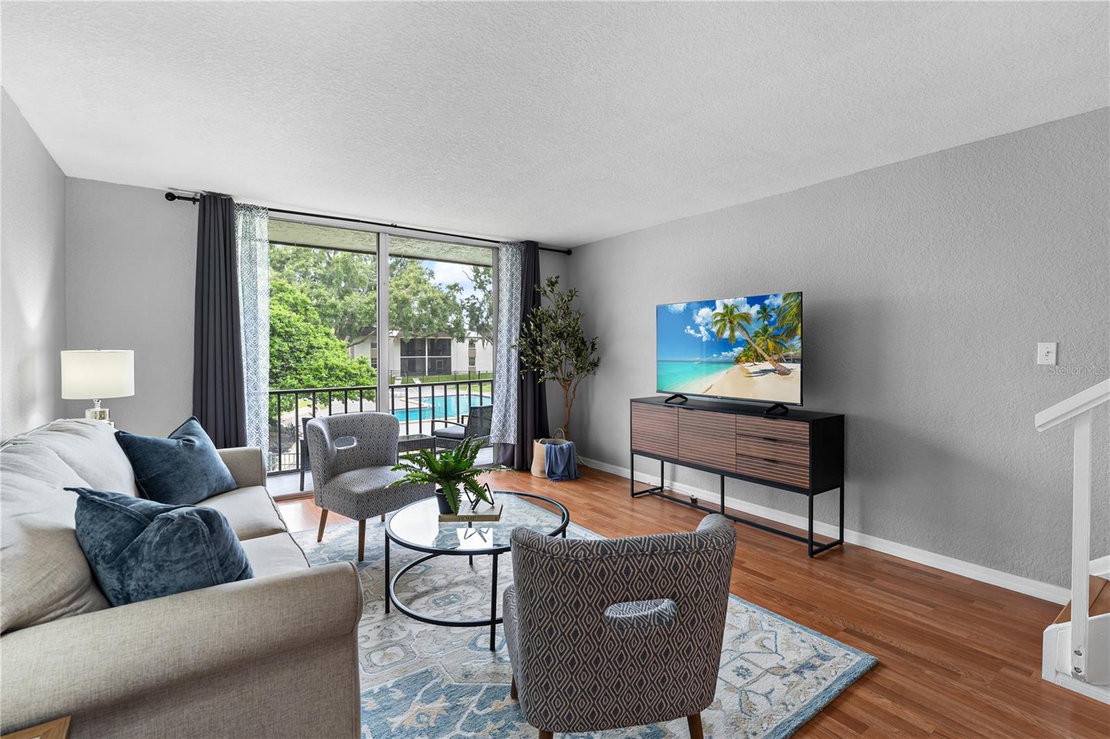 Image 9 of 62 For 809 Russell Lane 321