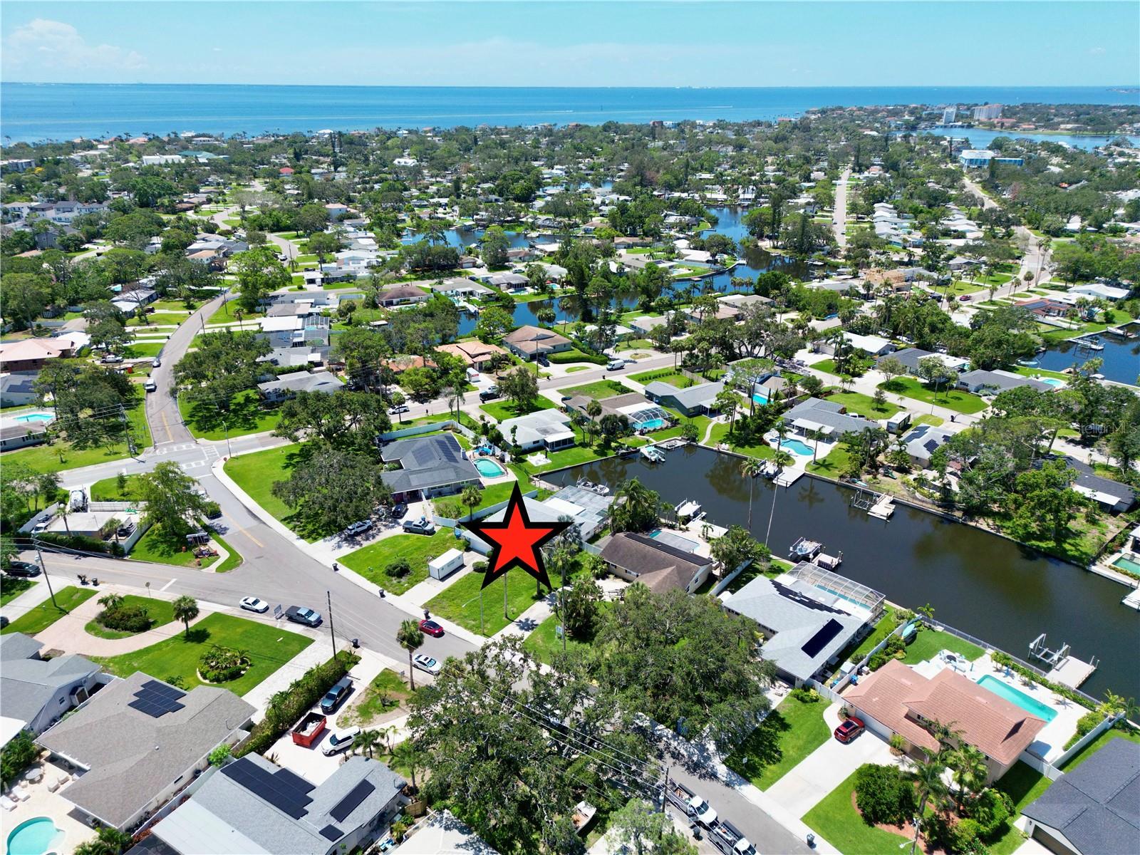 Image 18 of 19 For 5116 Venetian Boulevard Ne