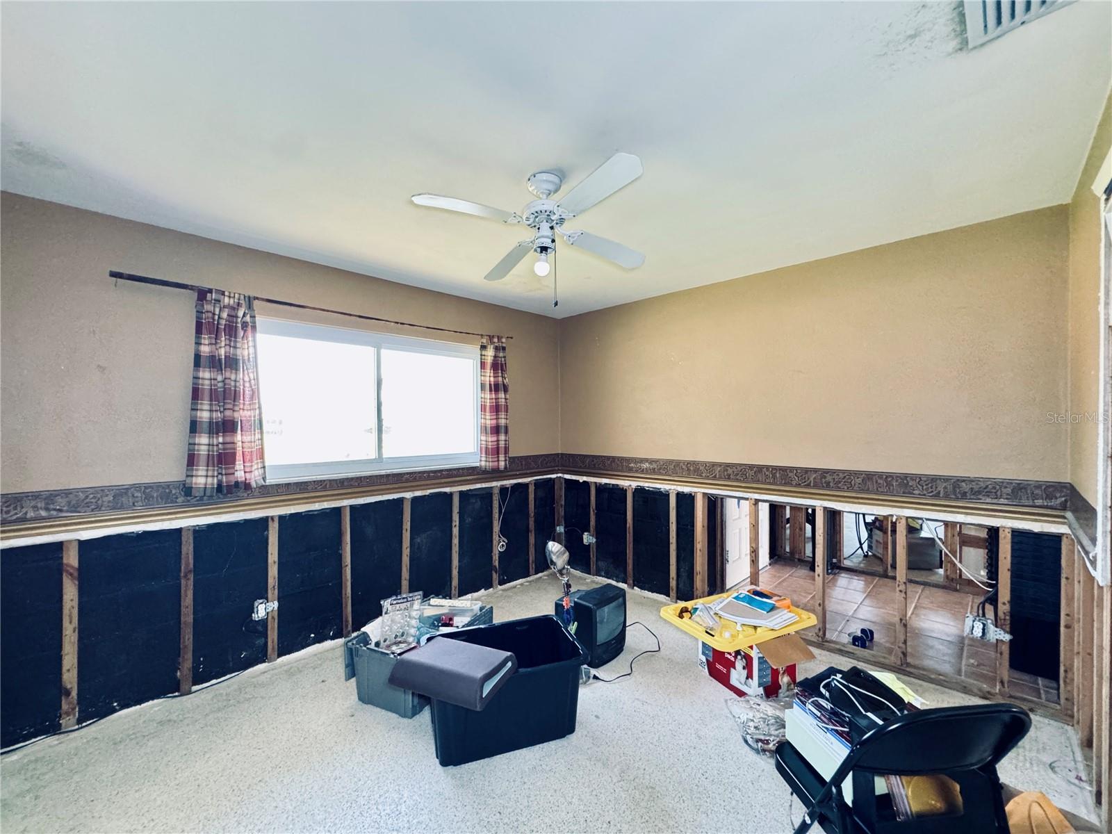Image 5 of 19 For 5116 Venetian Boulevard Ne