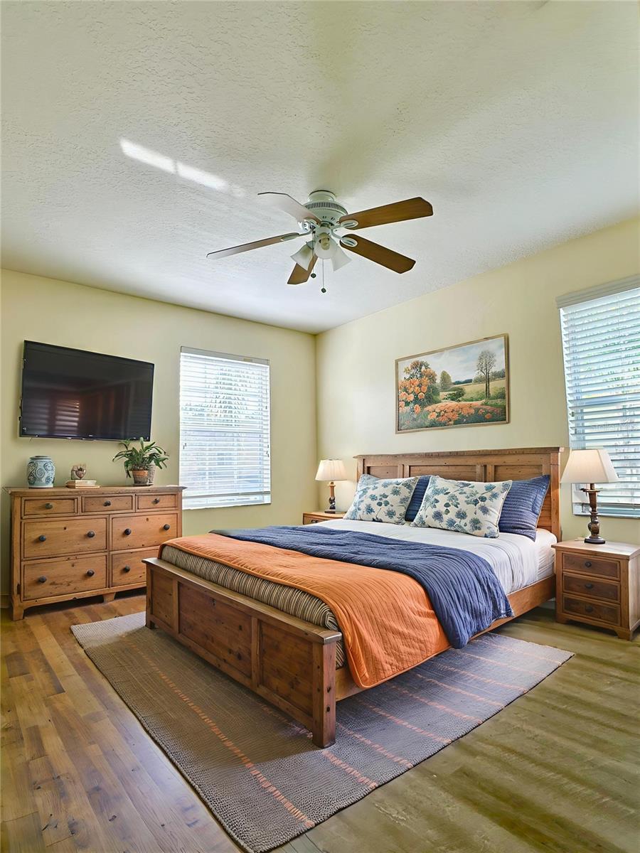 Image 30 of 42 For 20427 Needletree Drive